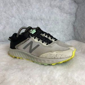 New Balance Women's Fresh Foam Arishi Trail Running Shoes Size 11 Black-Silver